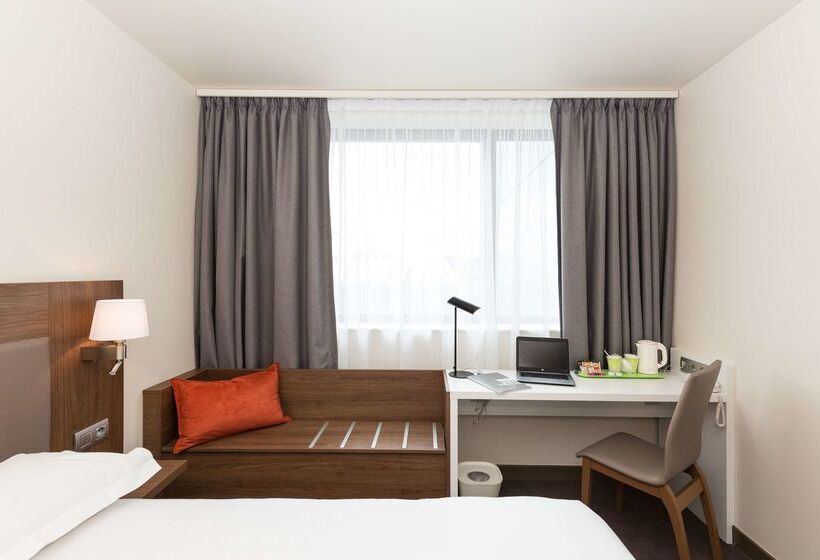 Campanile Metz Centre  Gare