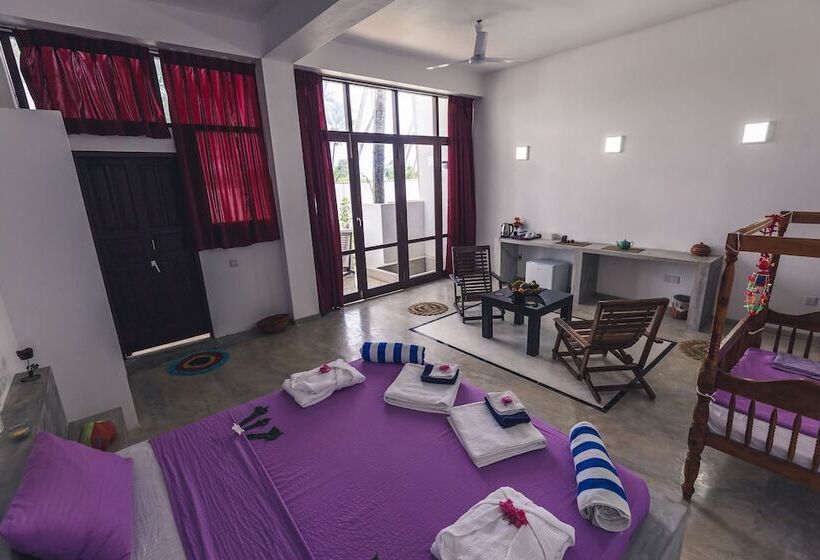 Nirvana Beach Boutique