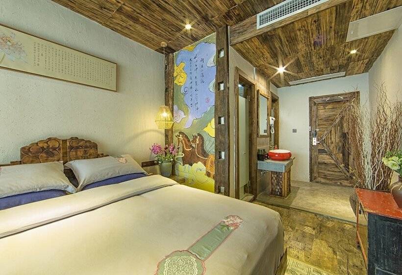 China Old Story Inns Encounter Lijiang