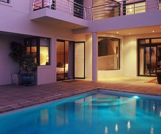 Atlantic Waves Guest House