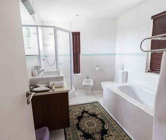 Fotos del hotel Atlantic Waves Guest House:  18