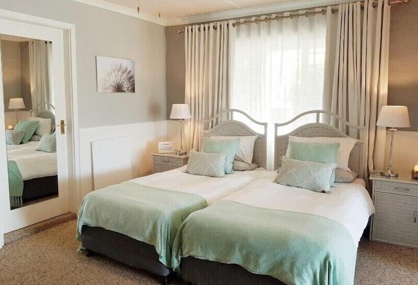 Fotos del hotel Azure House:  5