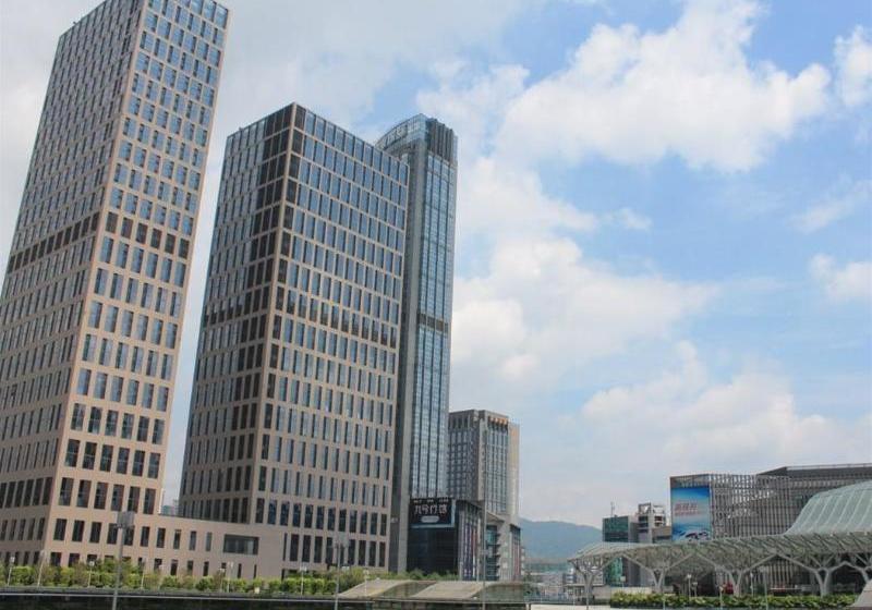 Fotos del hotel Poly Zhonghui International Apartment:  11