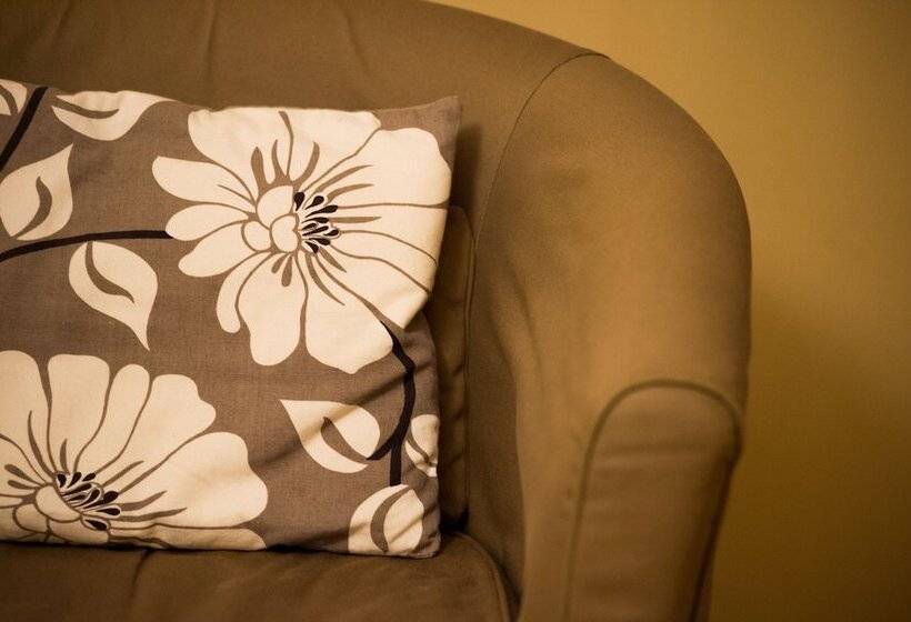 Fotos del hotel Sharamore House:  5