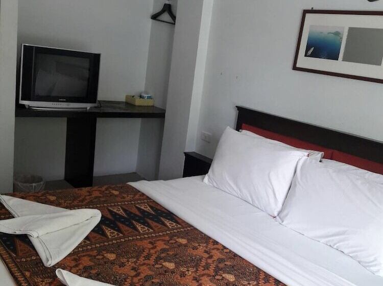 Fotos del hotel Andaman Legacy Guest House:  2
