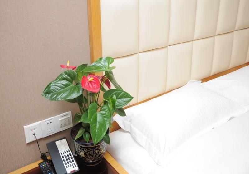 Fotos del hotel Greentree Inn Shandong Taian Feicheng Xincheng Road Business:  22