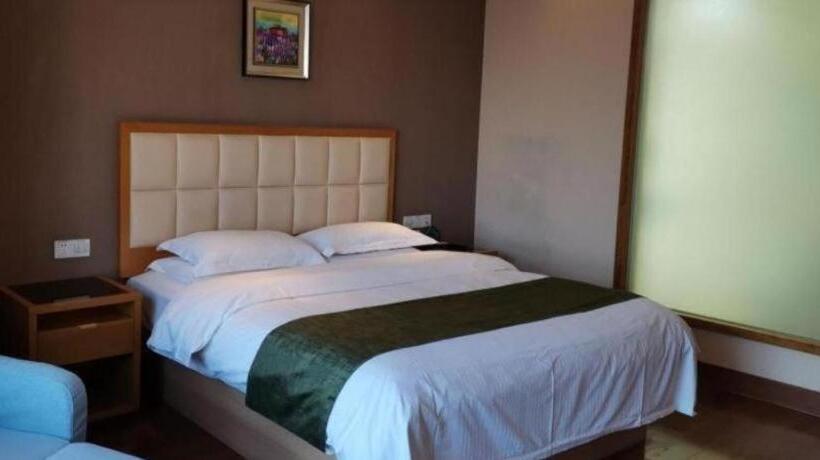 Fotos del hotel Greentree Inn Shandong Taian Feicheng Xincheng Road Business:  25