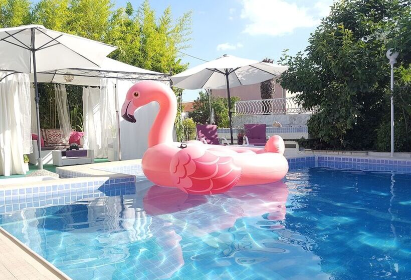 Fotos del hotel Art Villa Ines:  8