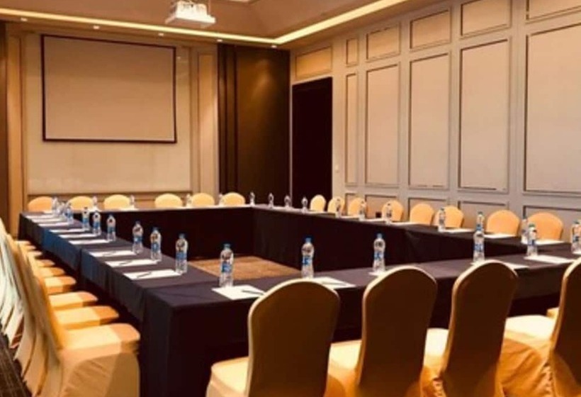 Fotos del hotel Wuhan Liantou Penisula Hotel & Resort:  9