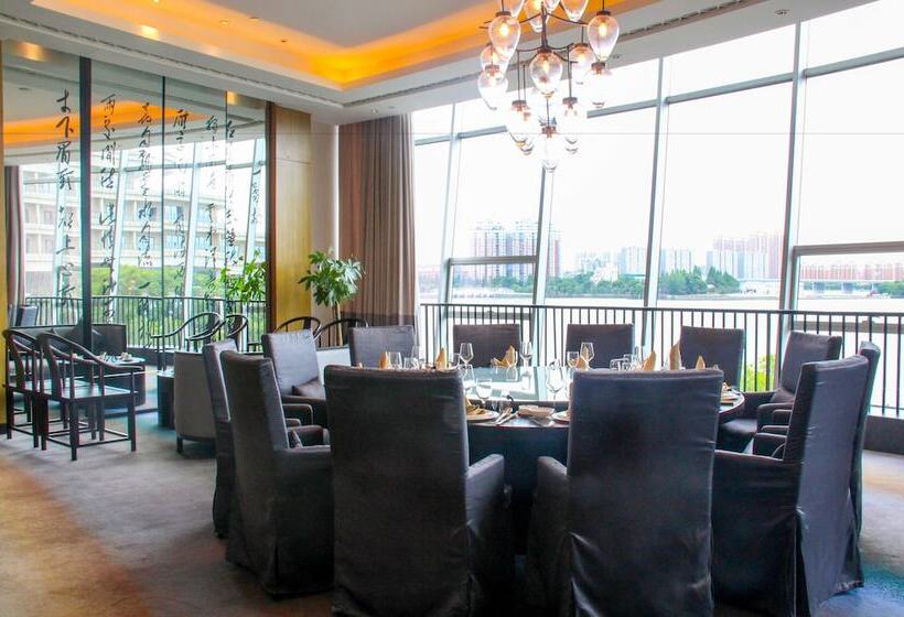 Fotos del hotel Wuhan Liantou Penisula Hotel & Resort:  25