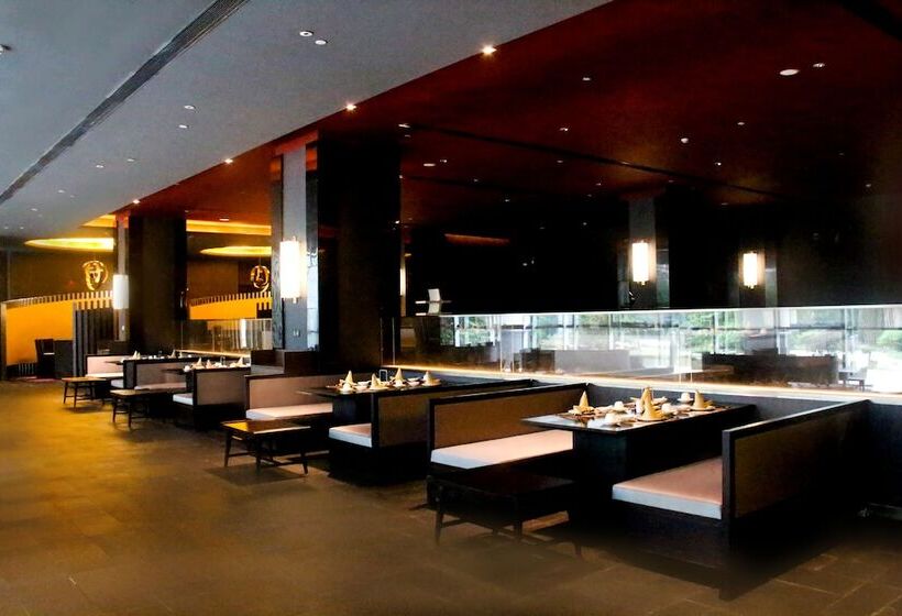 Fotos del hotel Wuhan Liantou Penisula Hotel & Resort:  17