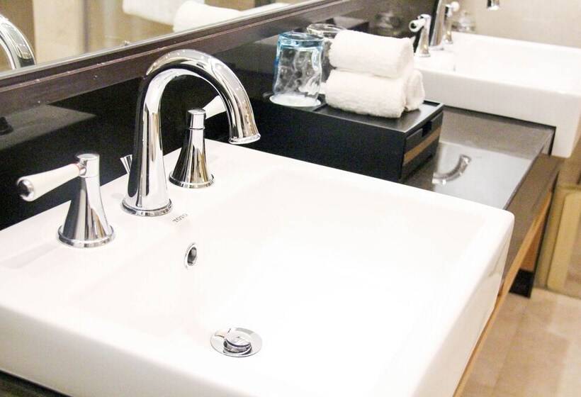 Fotos del hotel Wuhan Liantou Penisula Hotel & Resort:  12