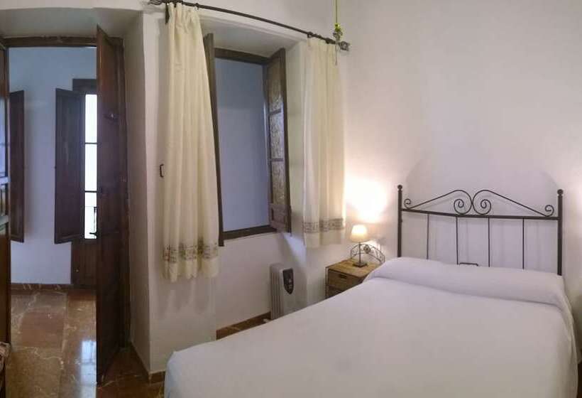 Fotos del hotel Casa Patio De La Vega:  16