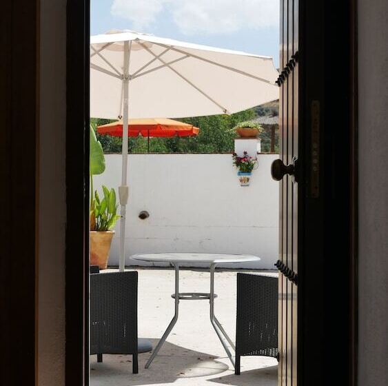 Fotos del hotel La Perla Blanca  Ronda:  4