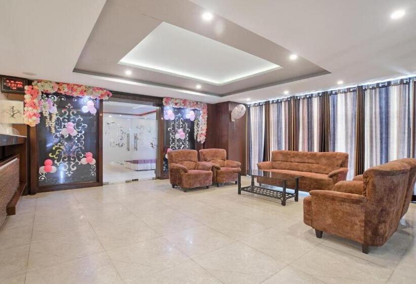 Fotos del hotel Divya Palace:  14