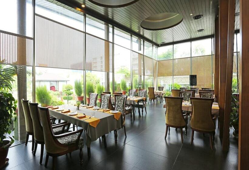 Fotos del hotel Golden Blossom Imperial Resorts:  5