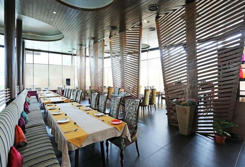 Fotos del hotel Golden Blossom Imperial Resorts:  13