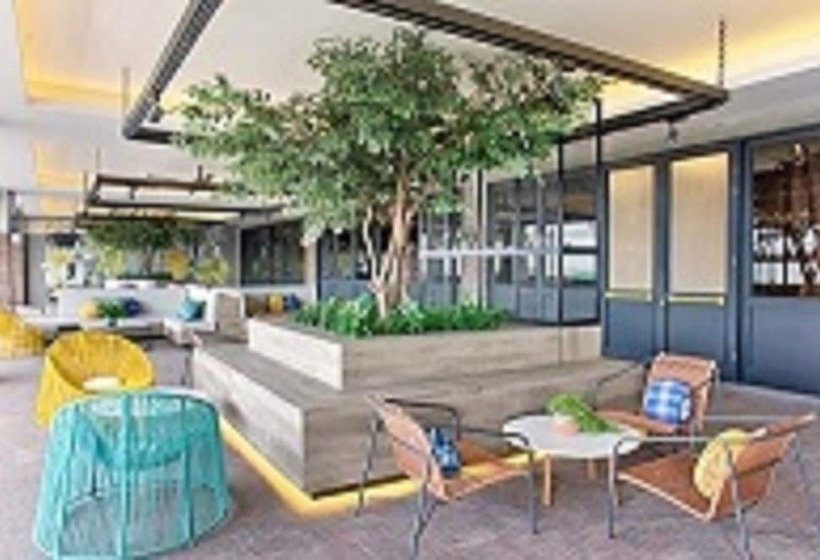 Fotos del hotel Rooms Inc Hotel Pemuda:  16