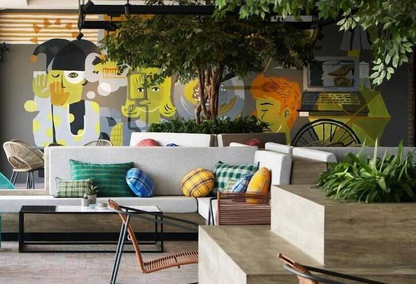 Fotos del hotel Rooms Inc Hotel Pemuda:  12