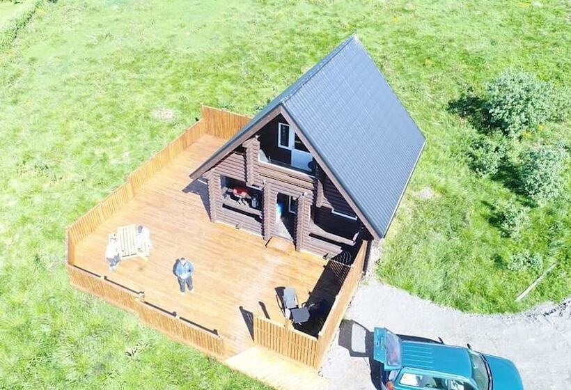 Fotos del hotel Akureyri Log Cottage:  8