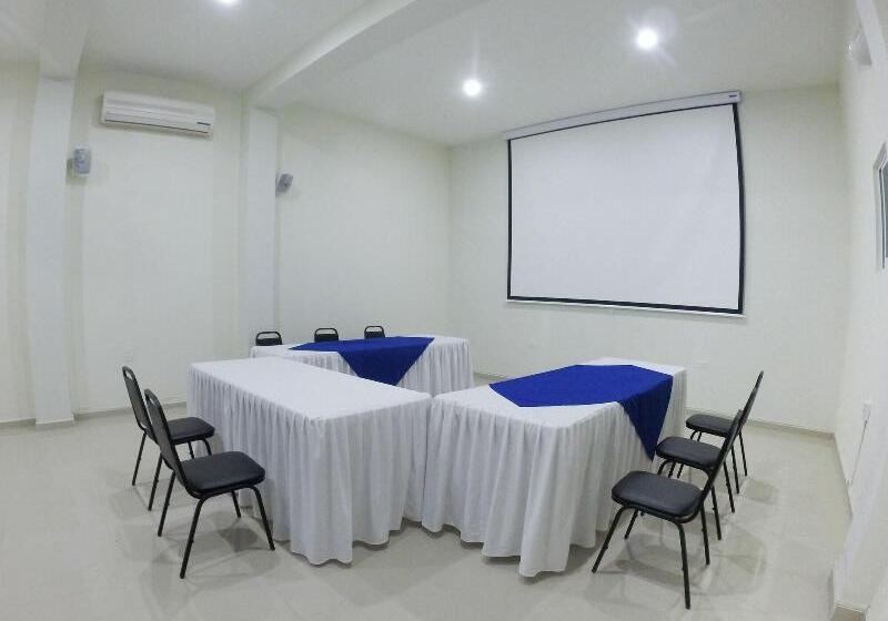 Fotos del hotel Maioris La Paz:  11