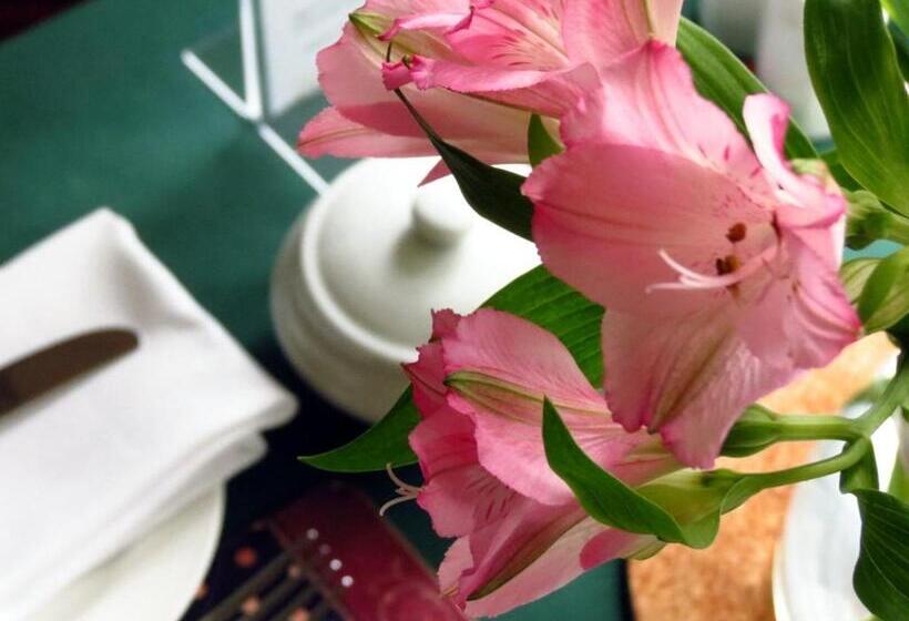 Fotos del hotel Laurel Cottage:  17