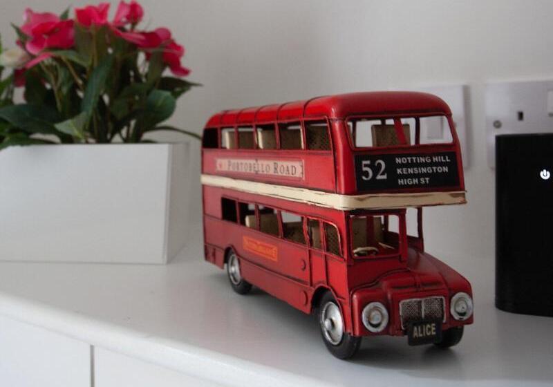 Fotos del hotel London Queens Apartments:  3