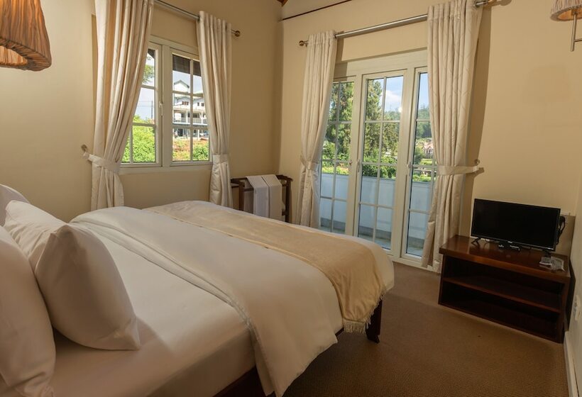 Fotos del hotel The Tapherini:  11