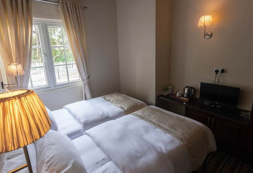 Fotos del hotel The Tapherini:  8