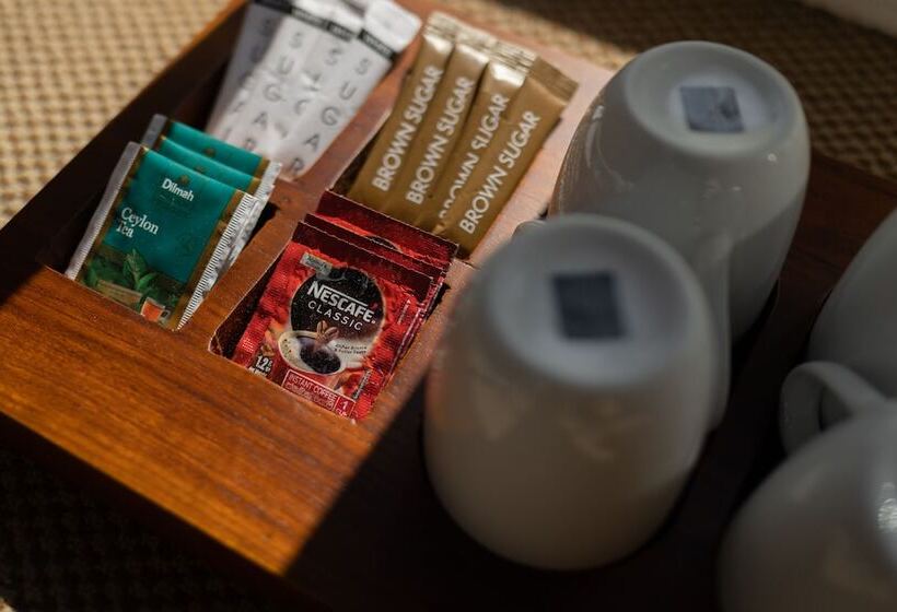 Fotos del hotel The Tapherini:  2