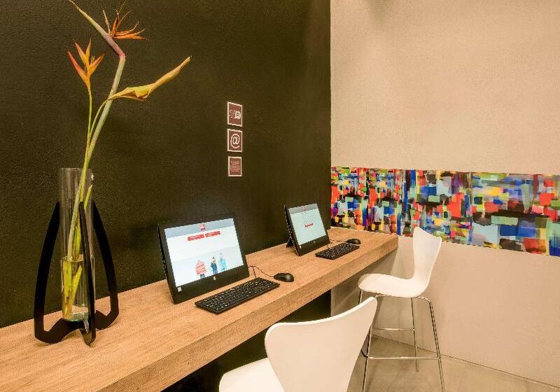 Fotos del hotel Ibis Cali Granada:  5