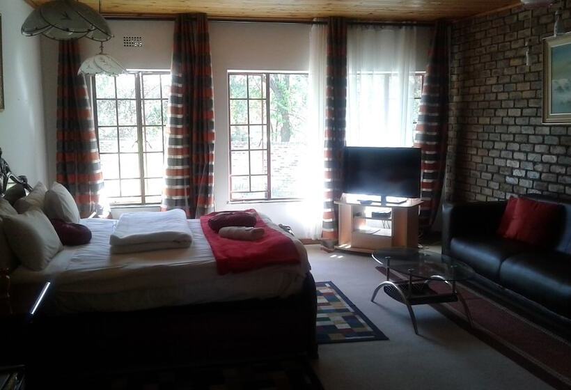 Fotos del hotel Royal Olympia Lodges And Safaris:  22