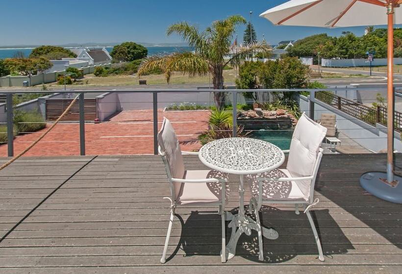 Fotos del hotel Whale Away Guest House:  2