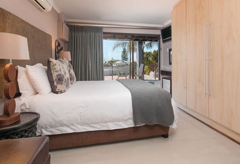 Fotos del hotel Whale Away Guest House:  25