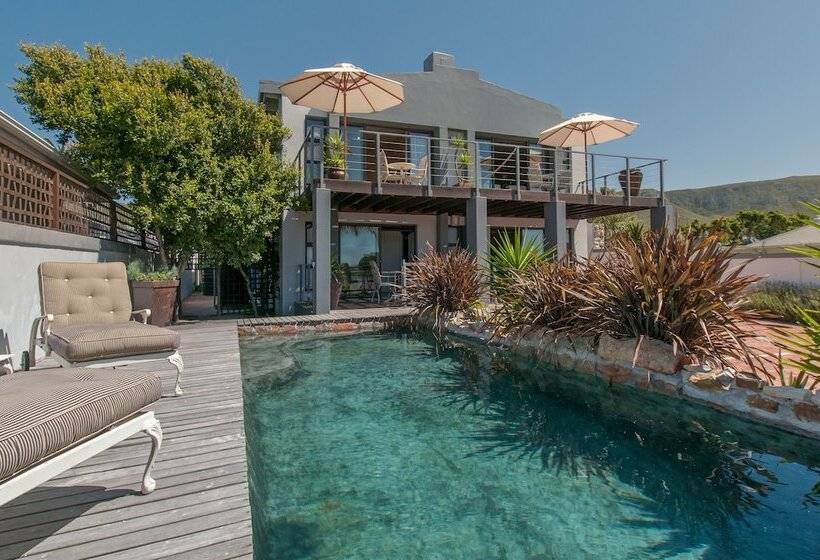 Fotos del hotel Whale Away Guest House:  10