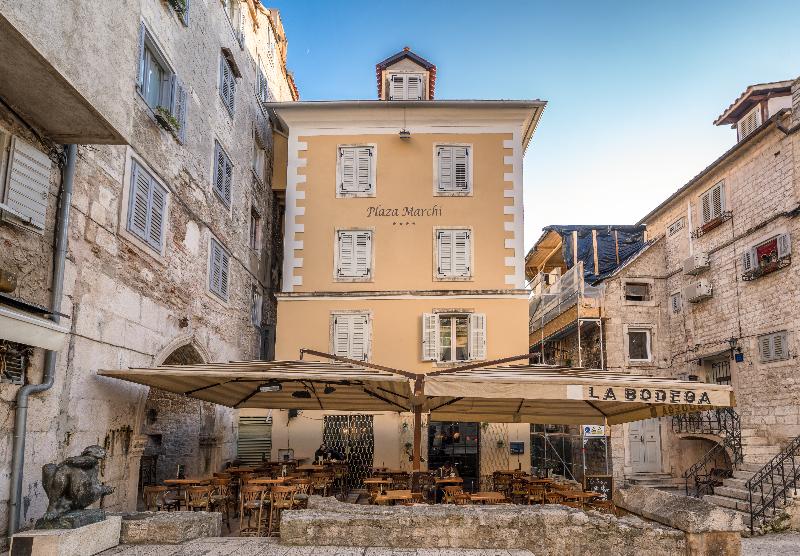 Plaza Marchi Old Town – Mag Quaint & Elegant Boutique Hotels