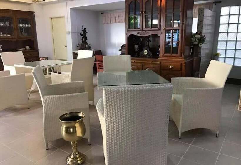 Fotos del hotel Chanathinat Place:  22