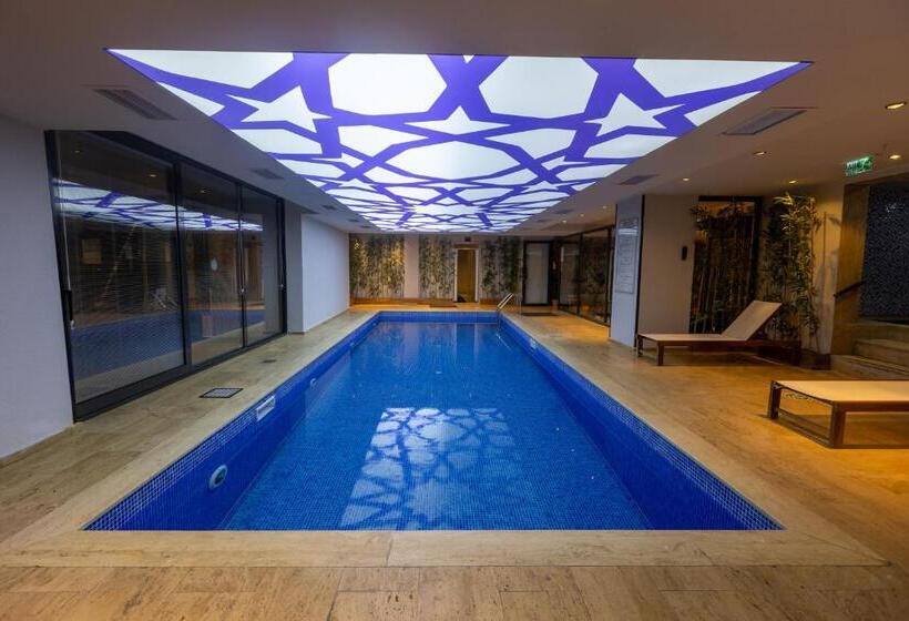 Fotos del hotel Tryp By Wyndham Istanbul Sancaktepe:  11