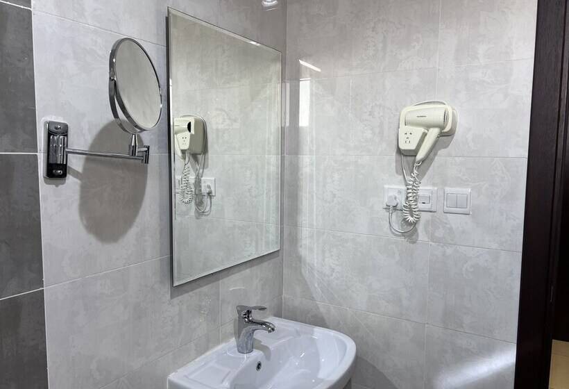 Fotos del hotel Orchid Suites 4:  7