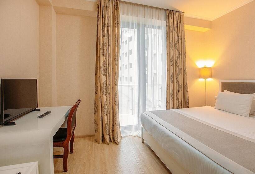 Fotos del hotel Lisi Hills:  5