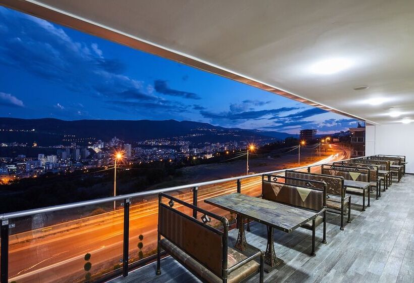 Fotos del hotel Lisi Hills:  18