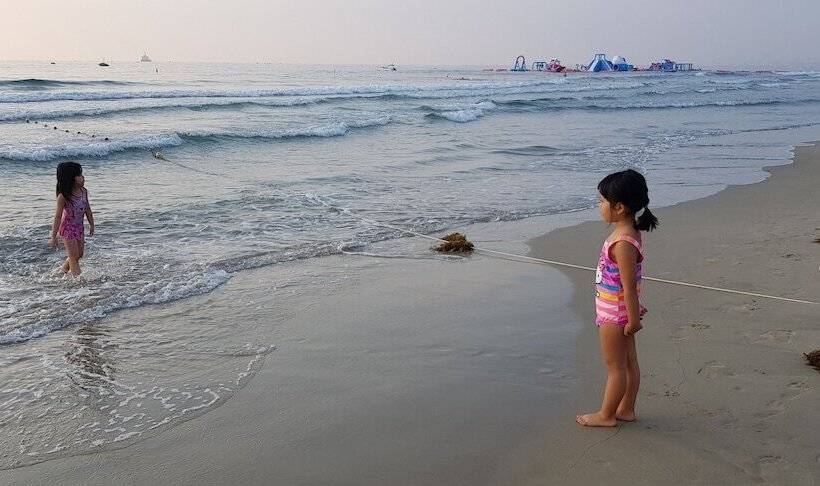 Fotos del hotel Cani Beach House:  24