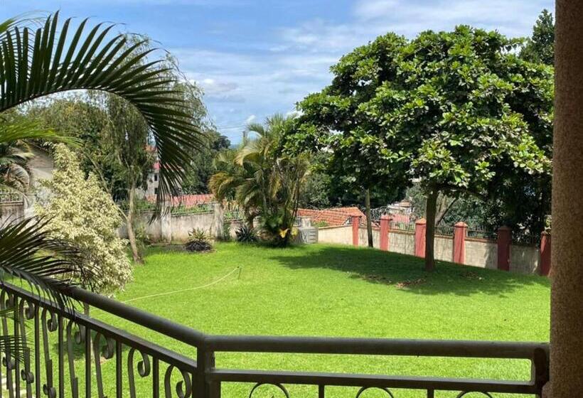 Fotos del hotel Lake Breeze House:  18