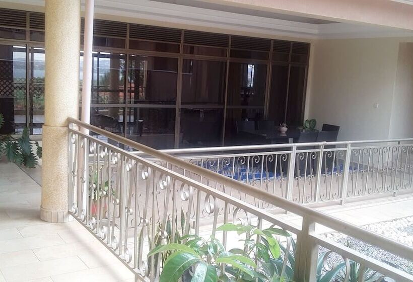 Fotos del hotel Lake Breeze House:  21