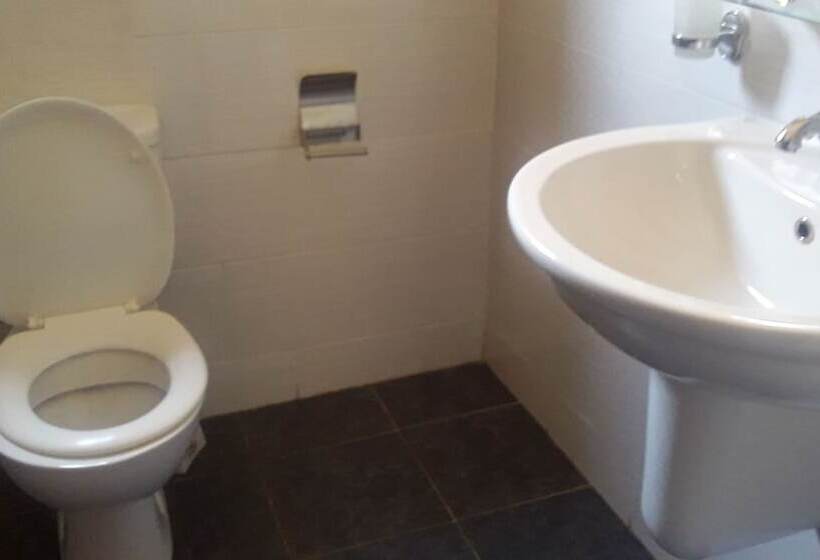 Fotos del hotel Lake Breeze House:  2