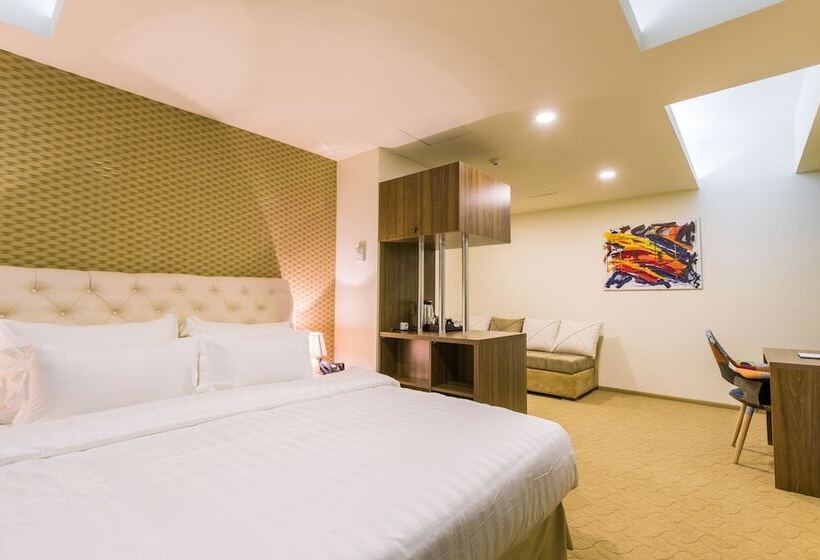 Fotos del hotel Pirimze Plaza:  4