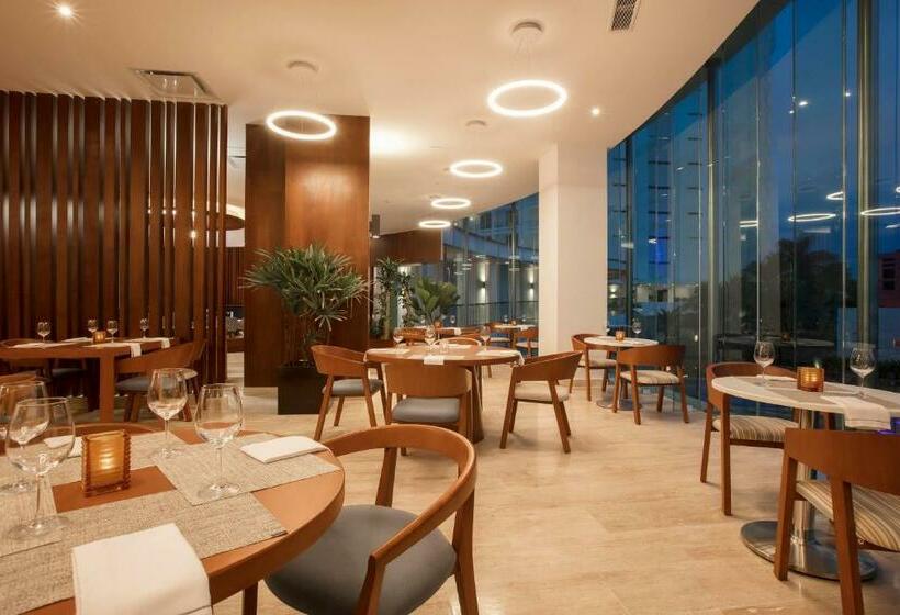 Fotos del hotel Altitude By Krystal Grand Punta Cancun All Inclusi:  18