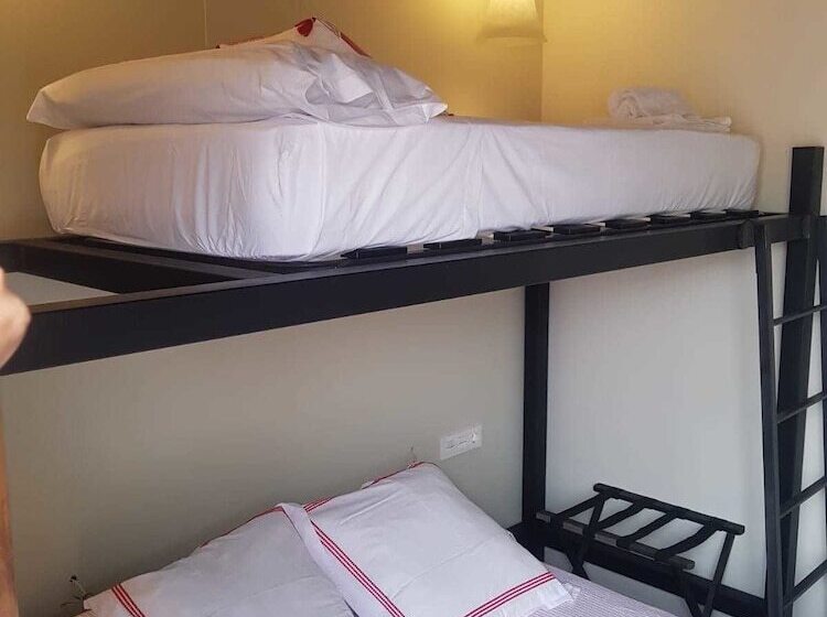 Fotos del hotel Alojamiento Con Encanto La Luna En El Alba:  23