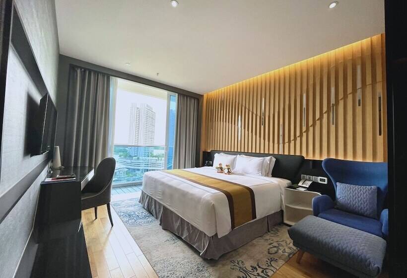 Fraser Place Puteri Harbour