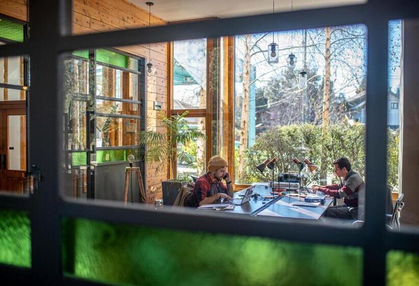 Fotos del hotel Selina Bariloche:  13